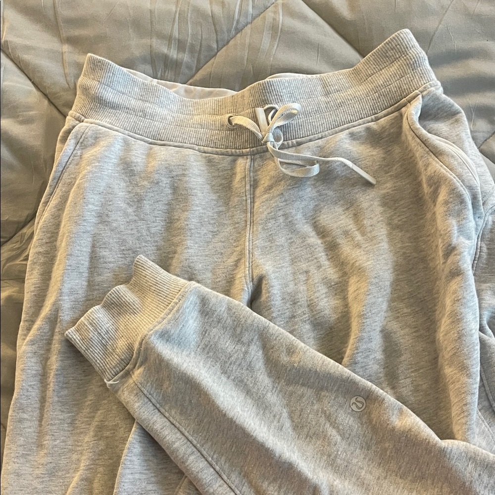 lululemon grey scuba joggers